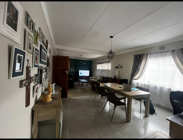 3 BEDROOM PROPERTY TO RENT IN QUEENSWOOD